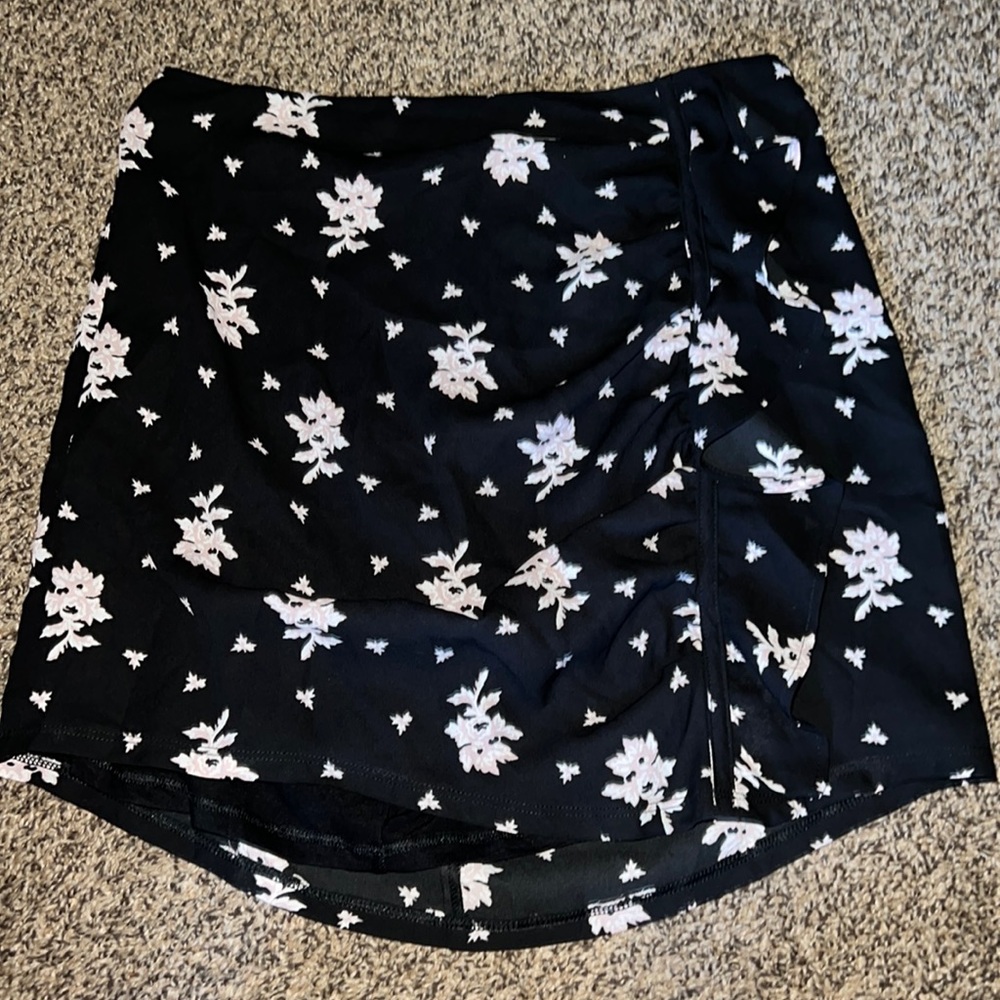 NWOT EXPRESS SKIRT